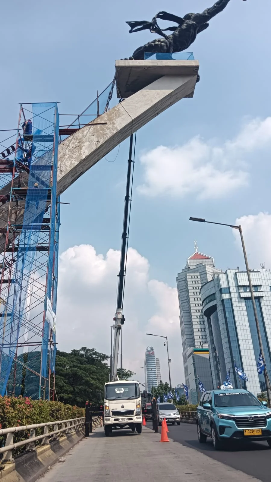 Pembersihan Billboard